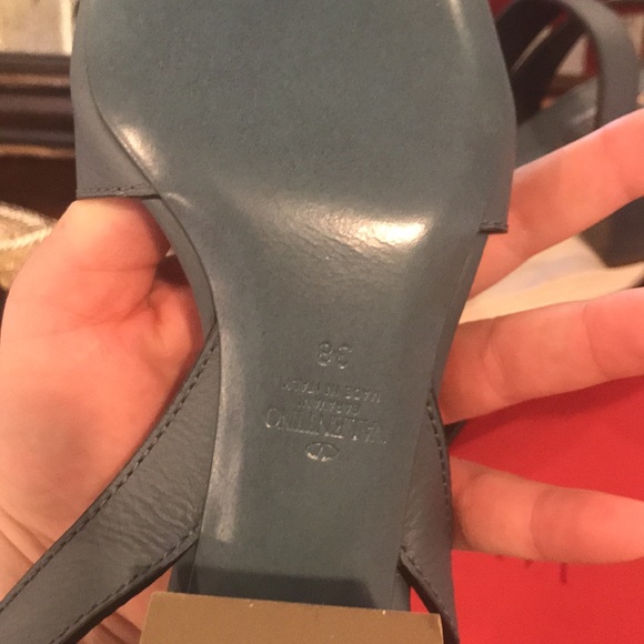 Valentino - Picture 5 of 10